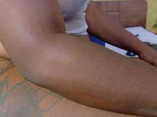 curvynaomhy webcam