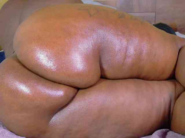 curvynaomhy webcam