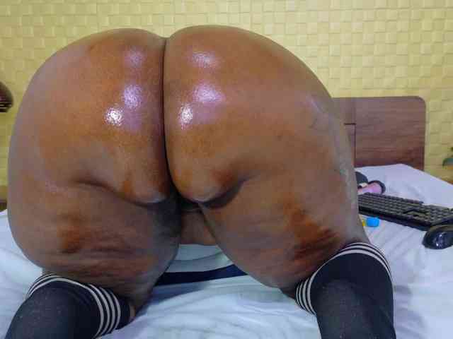curvynaomhy webcam