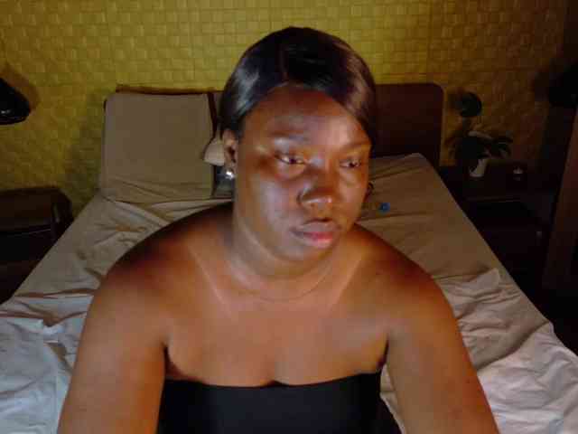 curvynaomhy webcam