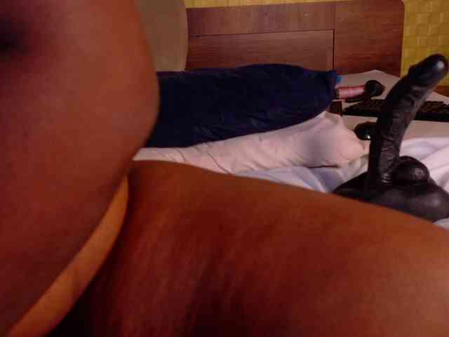 curvynaomhy webcam