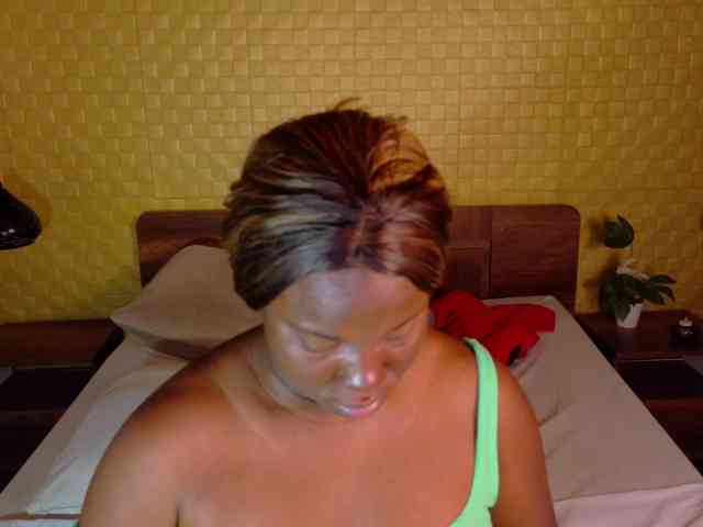 curvynaomhy webcam