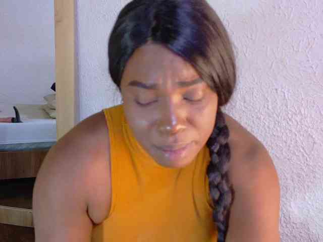 curvynaomhy webcam