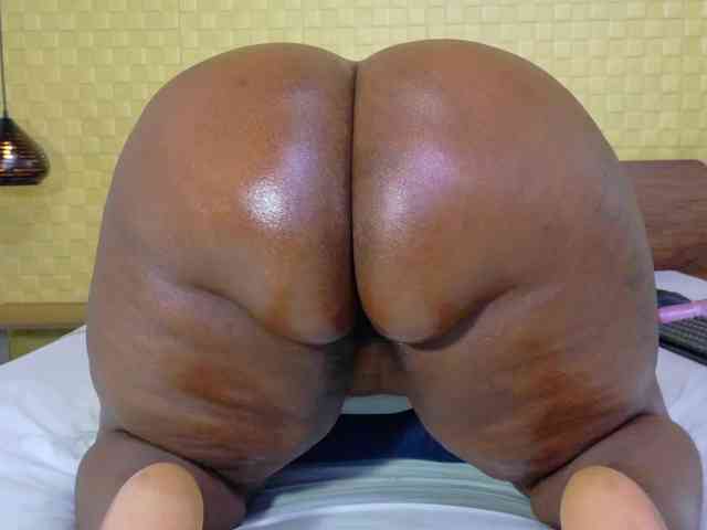 curvynaomhy webcam