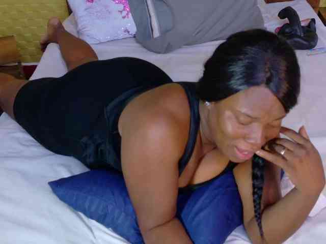 curvynaomhy webcam