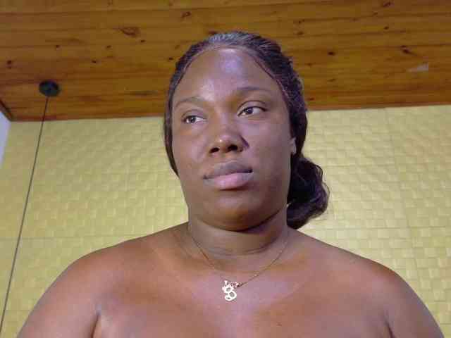 curvynaomhy webcam