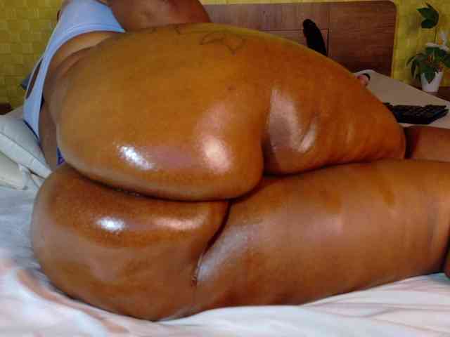 curvynaomhy webcam