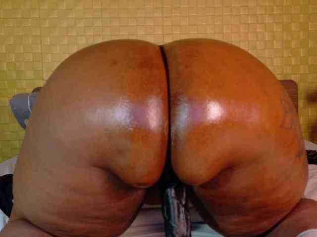 curvynaomhy webcam