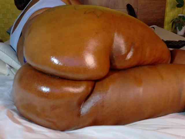 curvynaomhy webcam