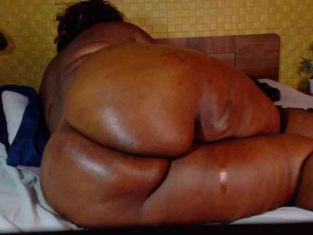 curvynaomhy webcam