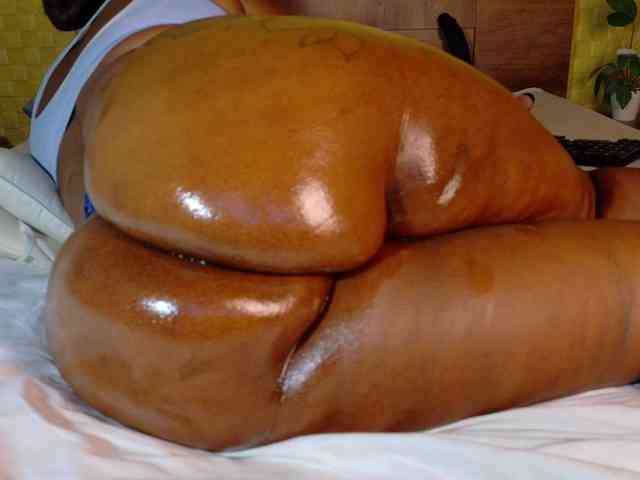 curvynaomhy webcam
