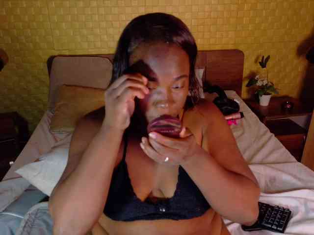 curvynaomhy webcam