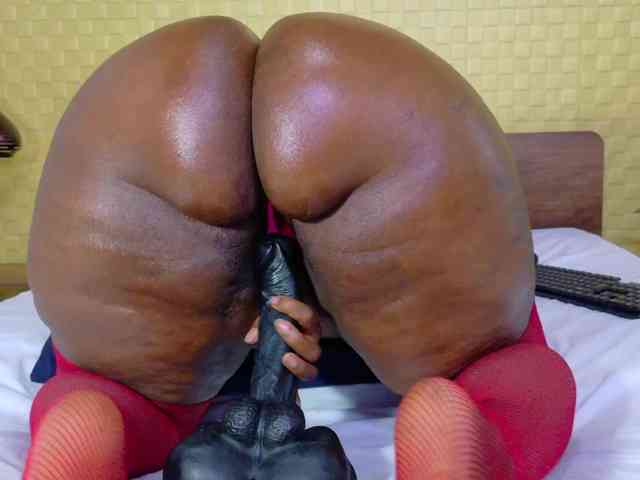 curvynaomhy webcam