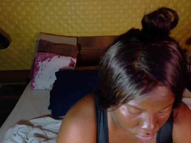 curvynaomhy webcam