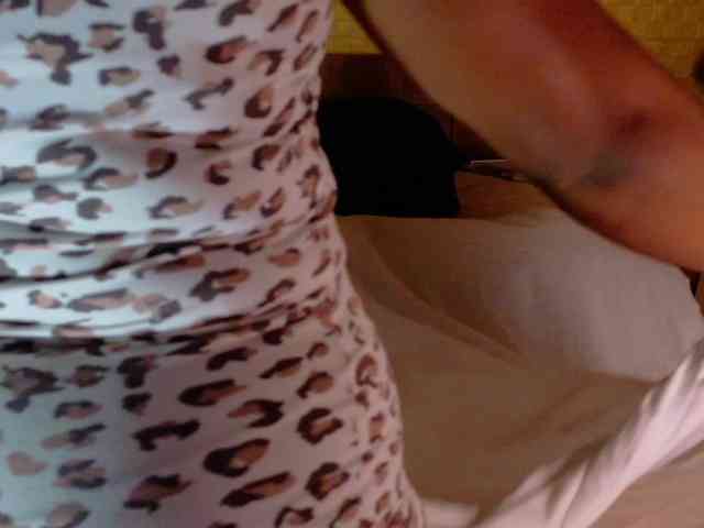 Modelo: curvynaomhy