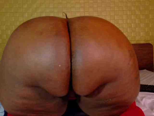Modelo: curvynaomhy