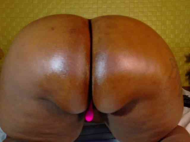 curvynaomhy webcam