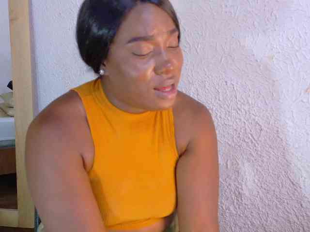 curvynaomhy webcam