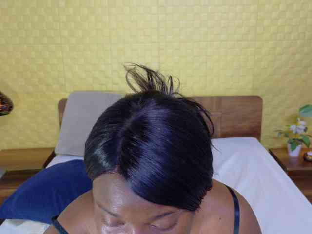 curvynaomhy webcam