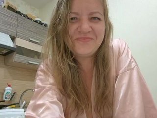 Mia-Carnival Porn Show