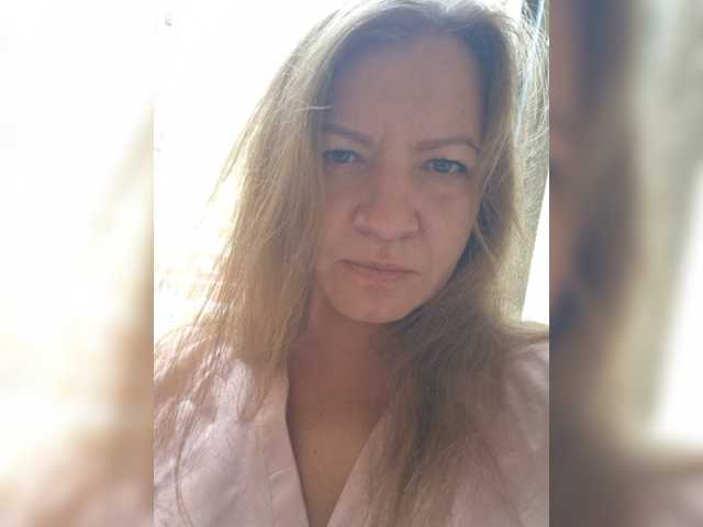 Mia-Carnival live cam on BongaCams