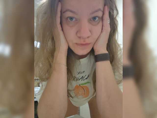 Mia-Carnival live cam on BongaCams