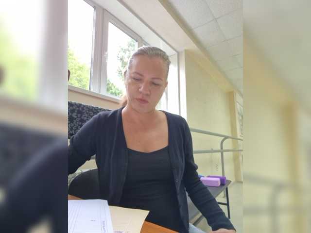 Mia-Carnival live cam on BongaCams