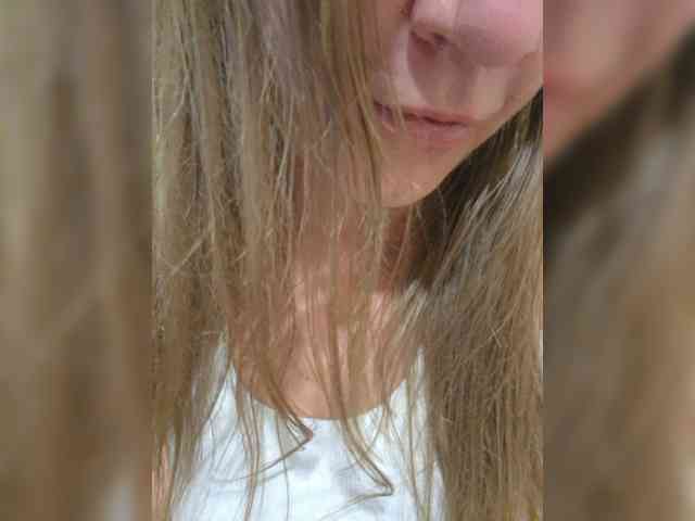 Mia-Carnival webcam