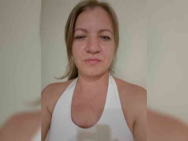 Mia-Carnival webcam