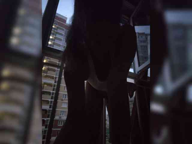 Mia-Carnival webcam