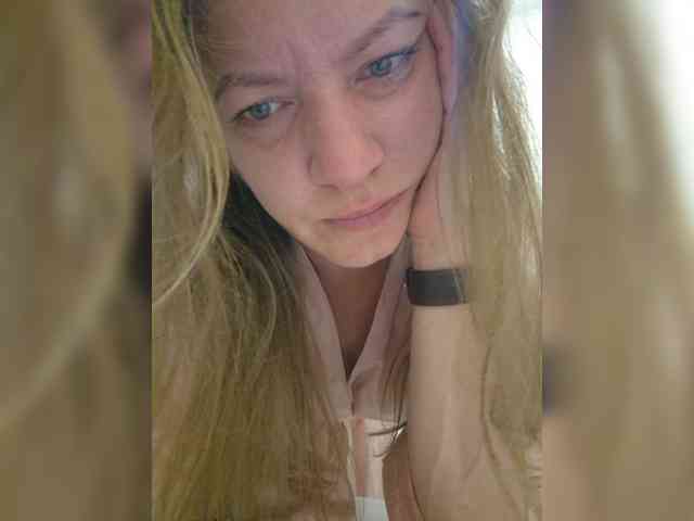 Mia-Carnival webcam