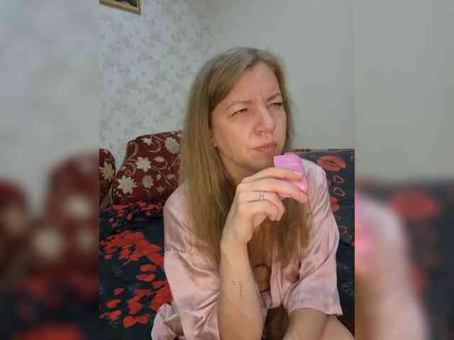 Mia-Carnival webcam