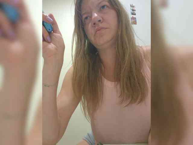 Mia-Carnival webcam