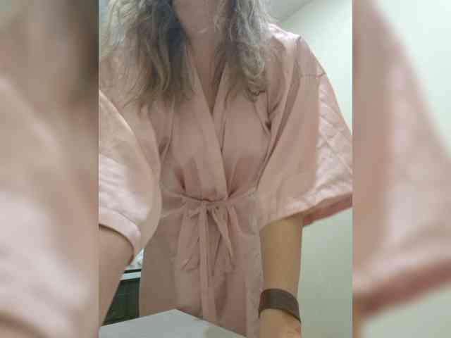 Mia-Carnival webcam
