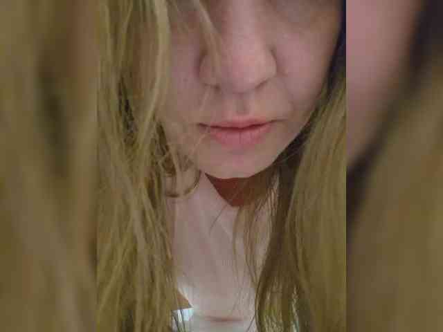 Mia-Carnival webcam