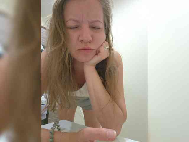 Mia-Carnival webcam