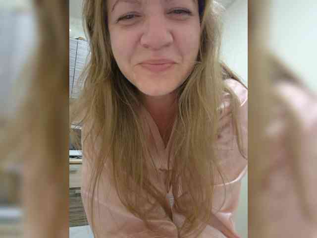 Mia-Carnival webcam