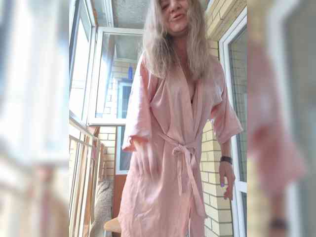 Mia-Carnival webcam