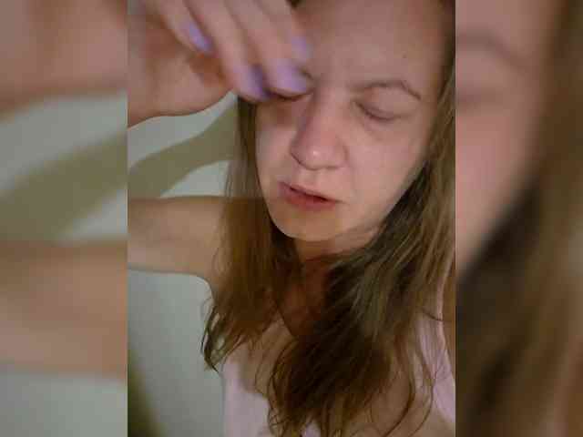 Mia-Carnival webcam
