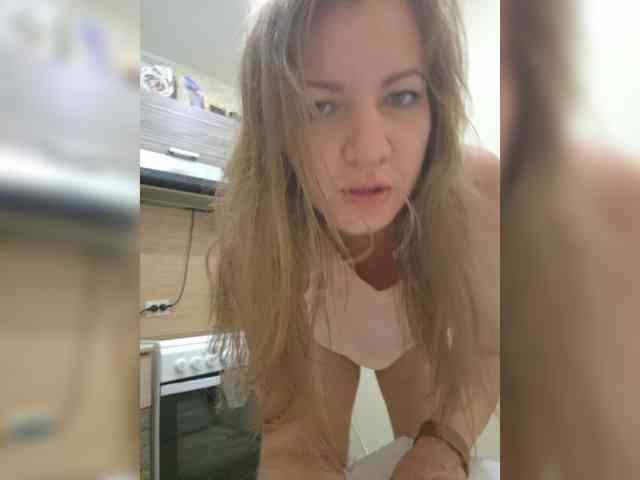 Mia-Carnival webcam