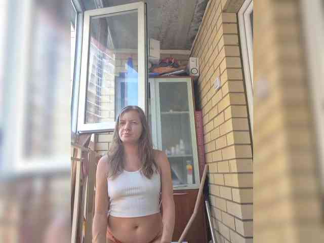 Mia-Carnival webcam