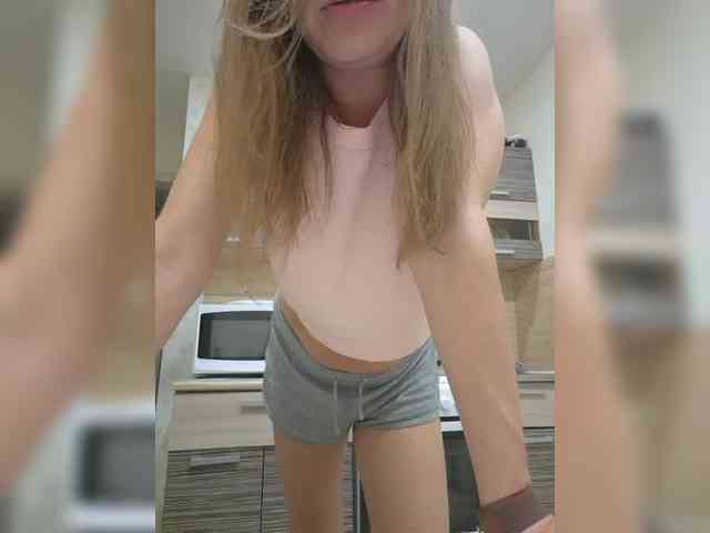 Mia-Carnival webcam