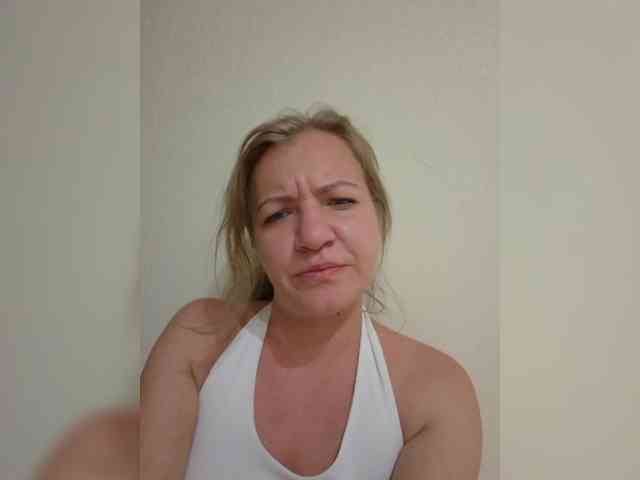 Mia-Carnival webcam