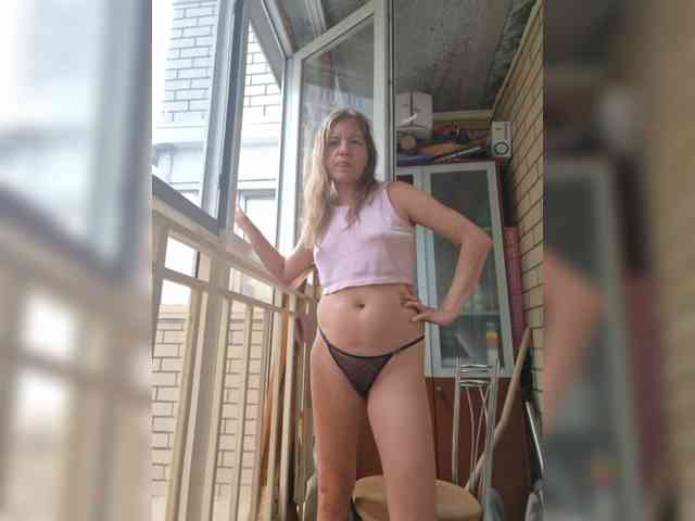 Mia-Carnival webcam