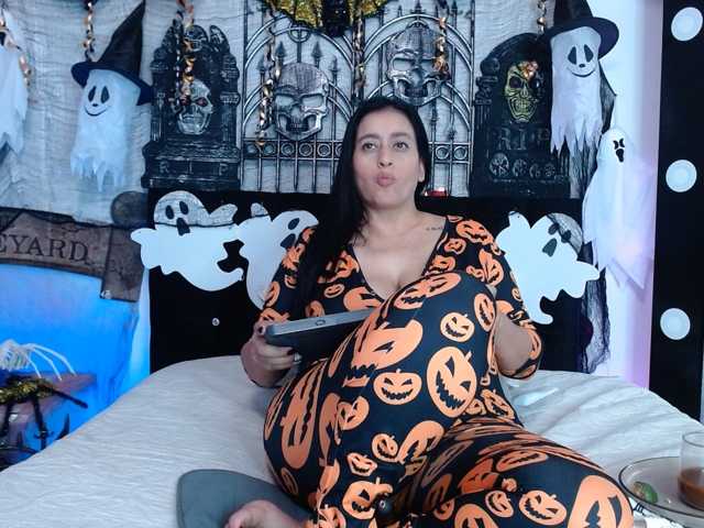 cataleya-campos live cam on BongaCams