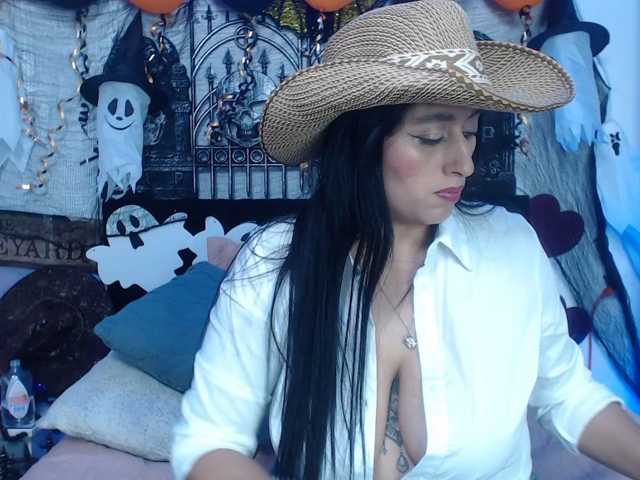 cataleya-campos live cam on BongaCams