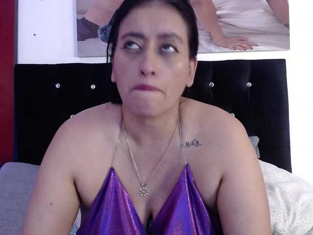 cataleya-campos live cam on BongaCams