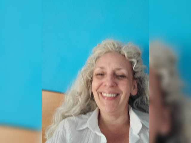 mery8poppins live cam on BongaCams