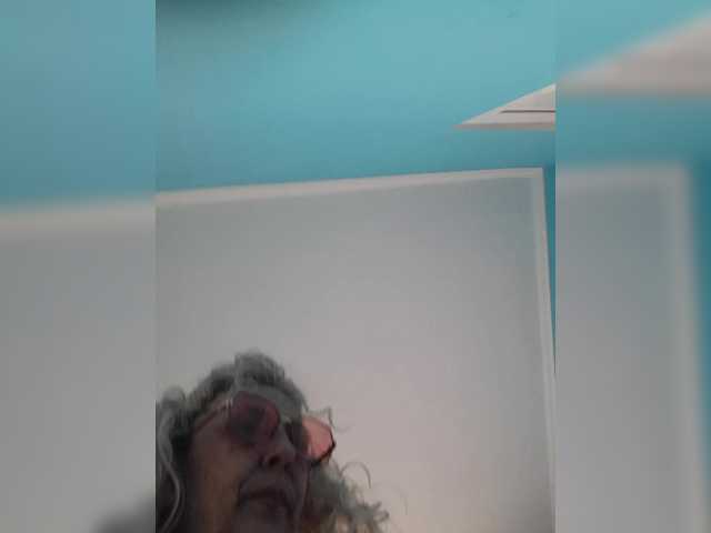mery8poppins live cam on BongaCams