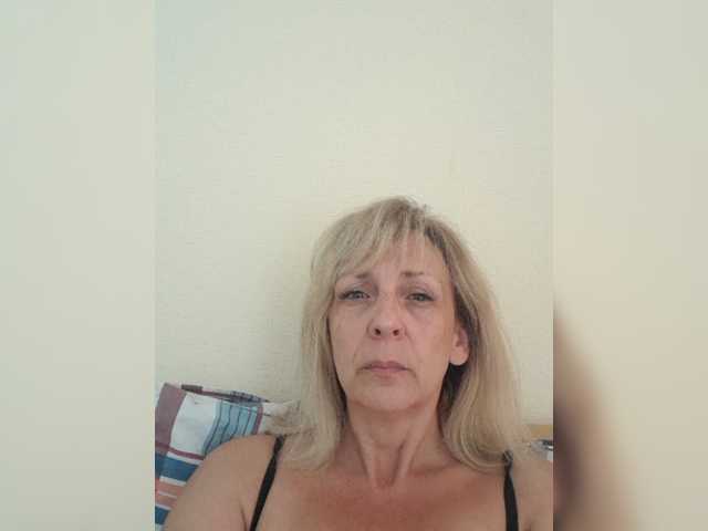 mery8poppins live cam on BongaCams